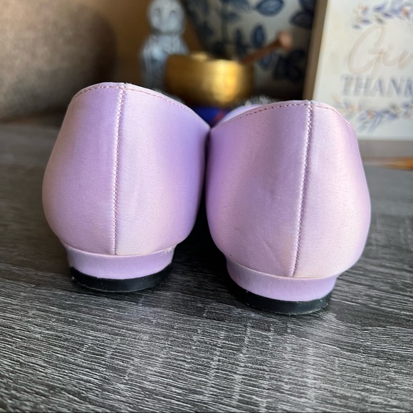 Manolo Blahnik Hangisi Embellished Lilac Flats EU36/US6 Used Once (see pics) - Picture 9 of 15